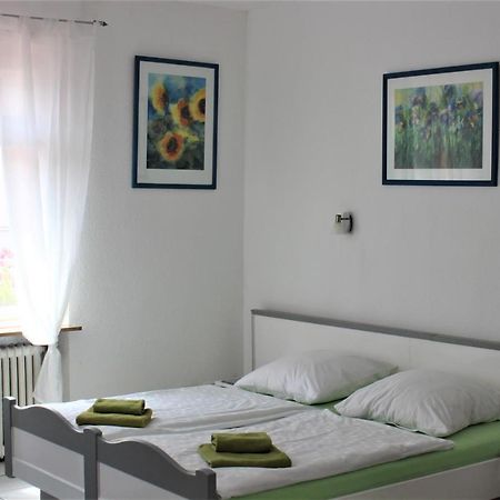Hotel Zur Post Schwanheim Francoforte sul Meno Esterno foto